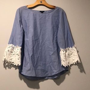 *SOLD* Ann Taylor top size m
